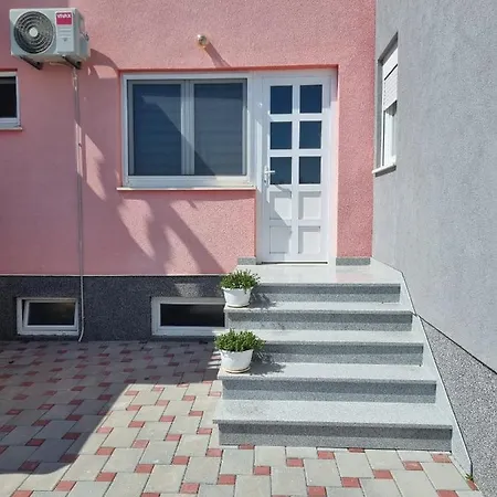 Apartmani Toni Drnis Exterior photo