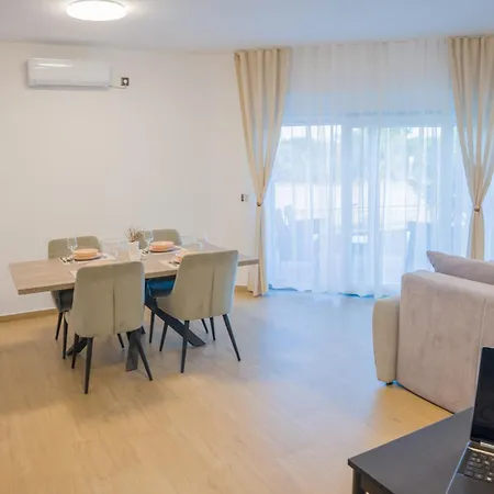 Apartmani Toni Drnis Exterior photo
