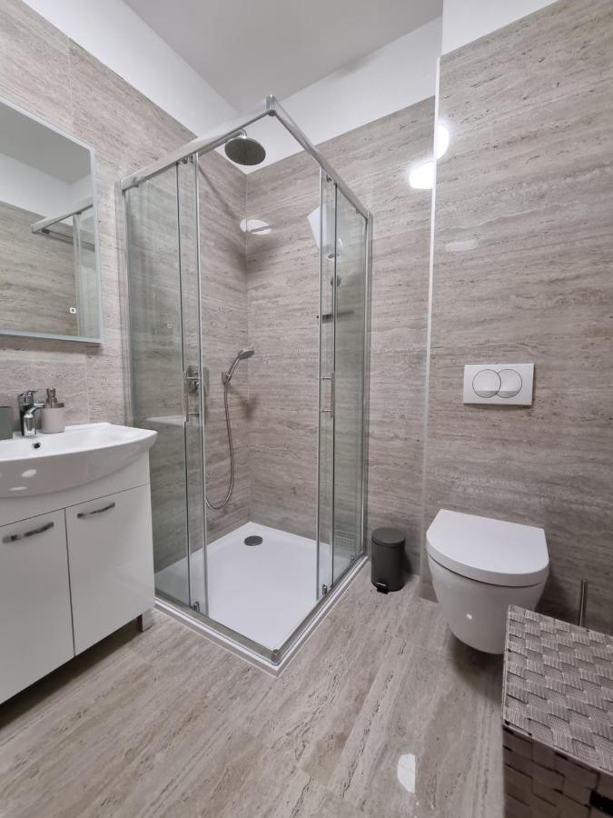Toni Apartment