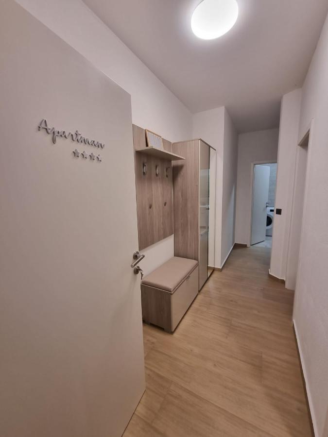 Apartment Toni Drnis