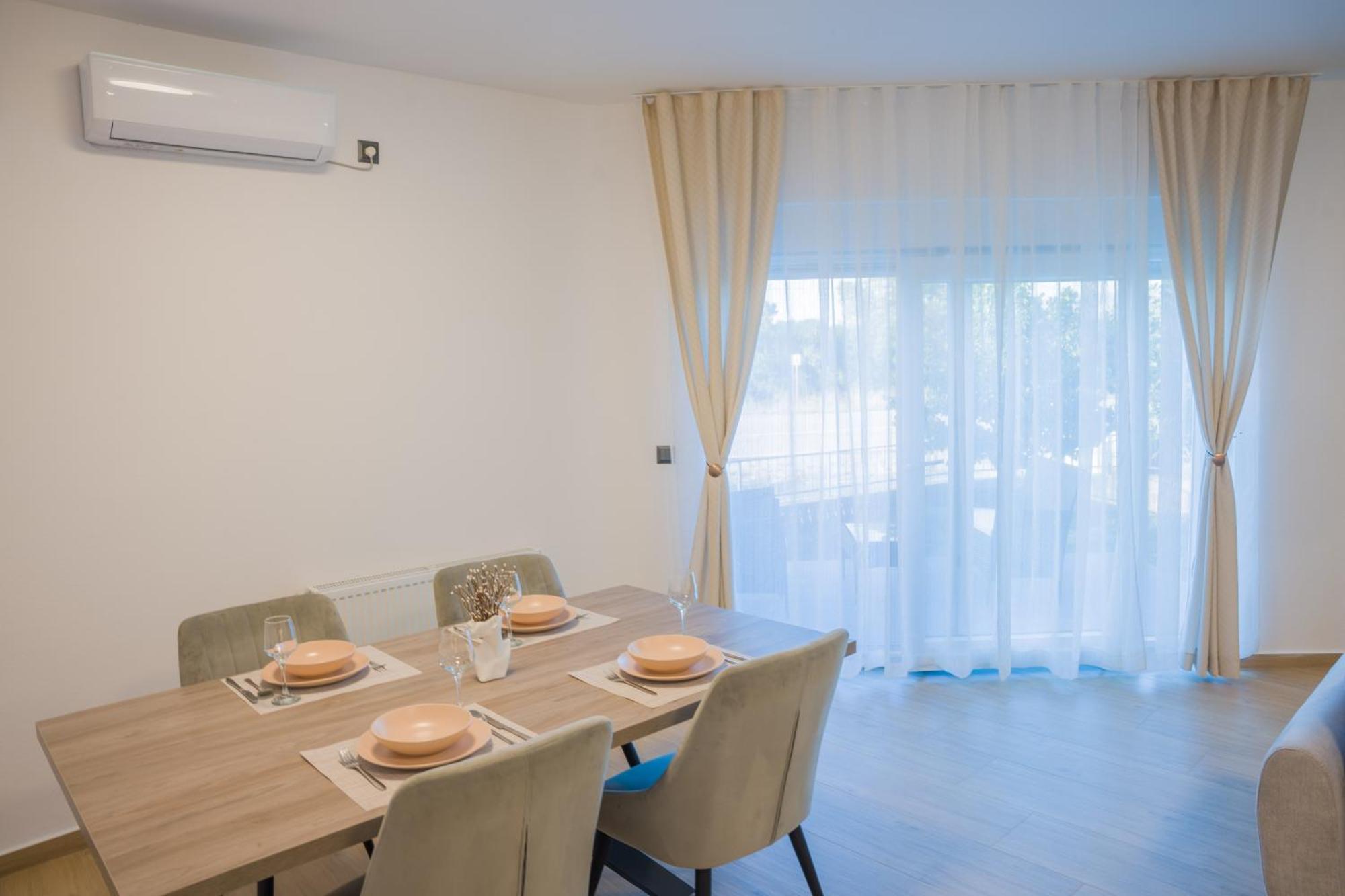 Toni Apartment *